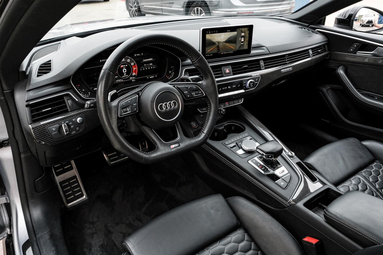 Audi RS 5 Vehicle Main Gallery Image 03