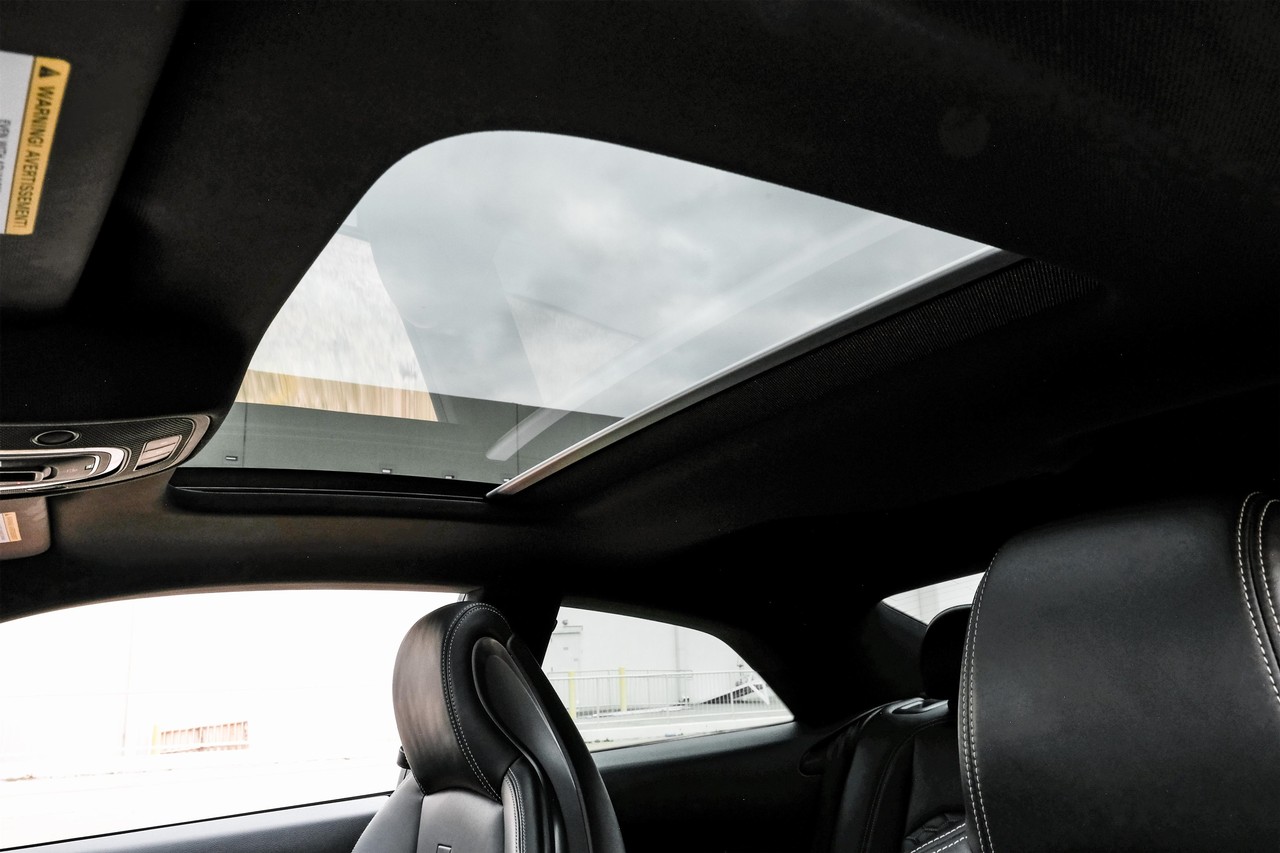 Audi RS 5 Vehicle Main Gallery Image 05