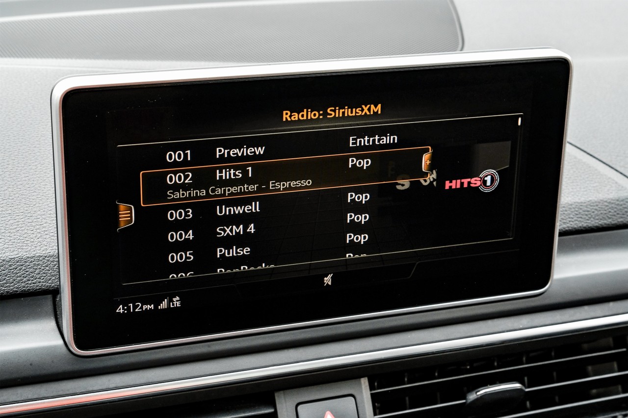 Audi RS 5 Vehicle Main Gallery Image 30