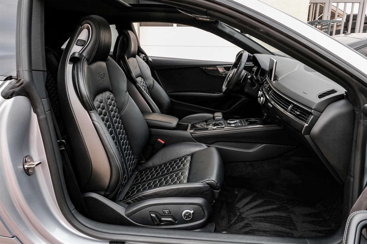 Audi RS 5 Vehicle Main Gallery Image 33