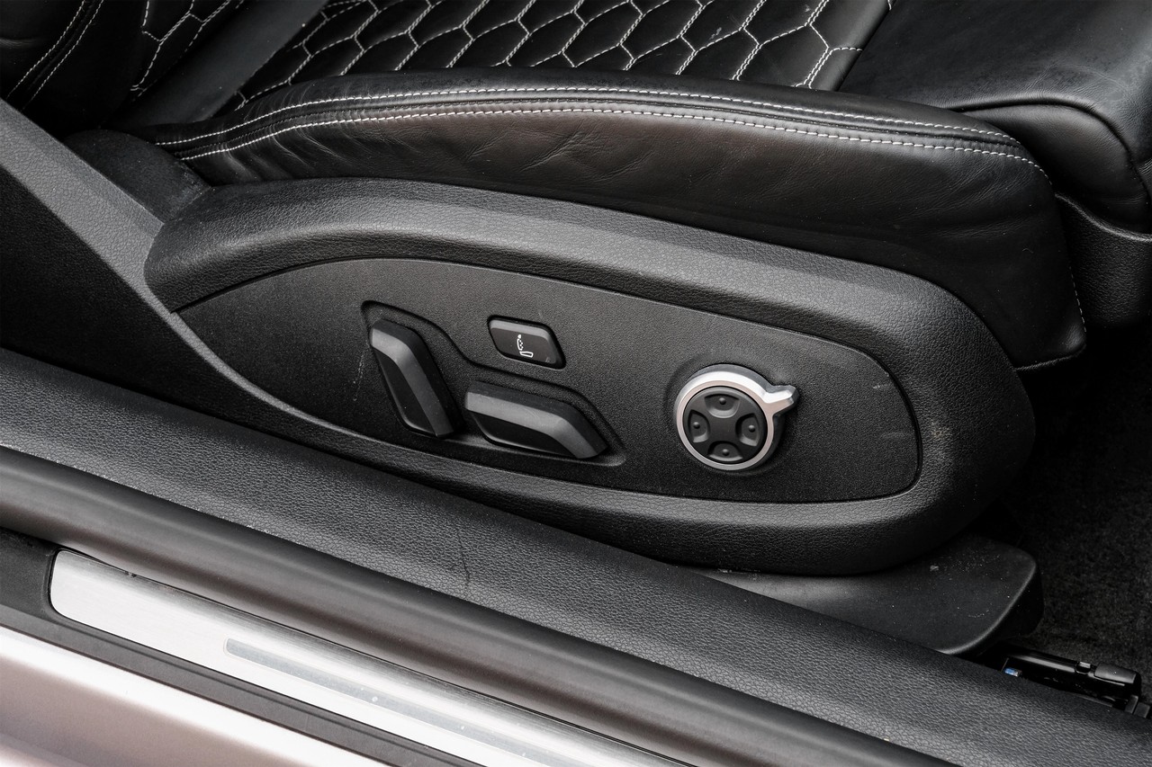 Audi RS 5 Vehicle Main Gallery Image 35