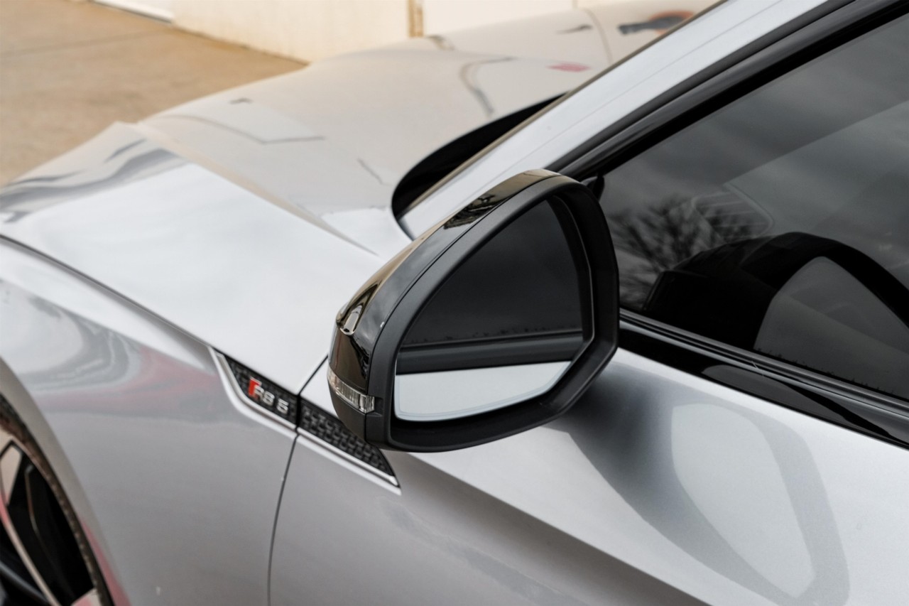 Audi RS 5 Vehicle Main Gallery Image 38