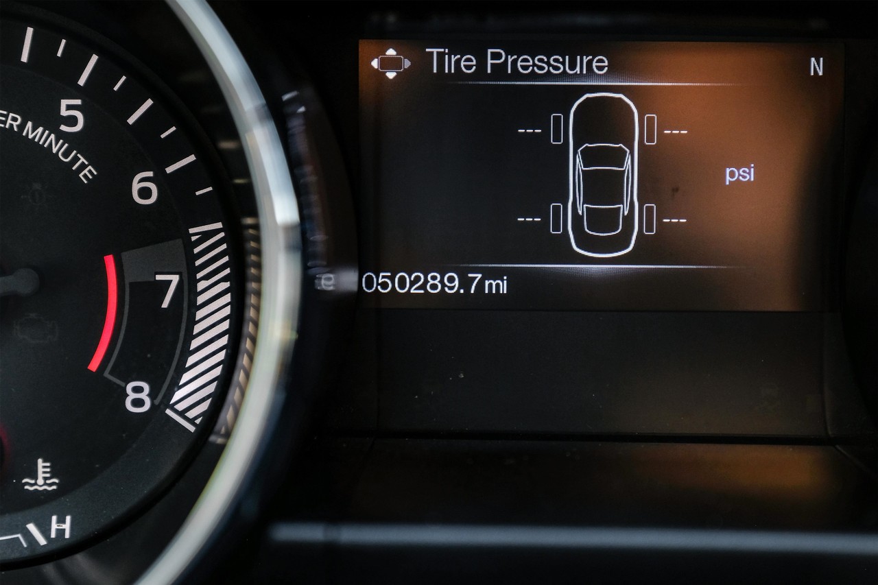 Ford Mustang Vehicle Main Gallery Image 15