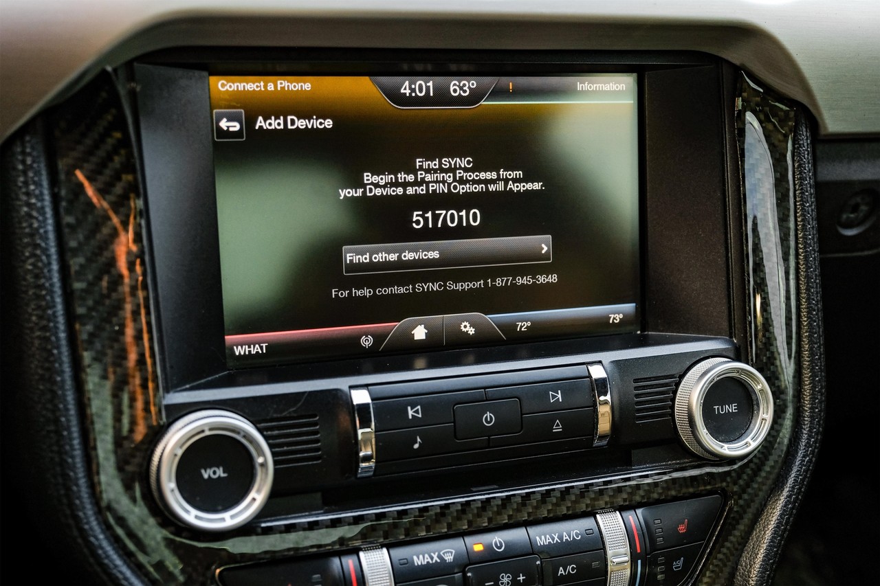 Ford Mustang Vehicle Main Gallery Image 25