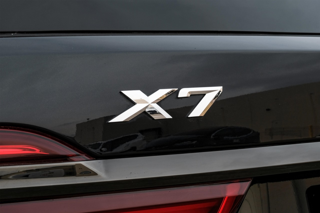 BMW X7 Vehicle Main Gallery Image 59