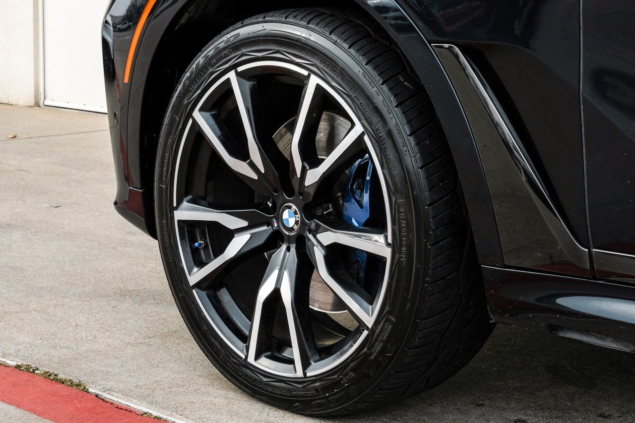 BMW X7 Vehicle Main Gallery Image 68