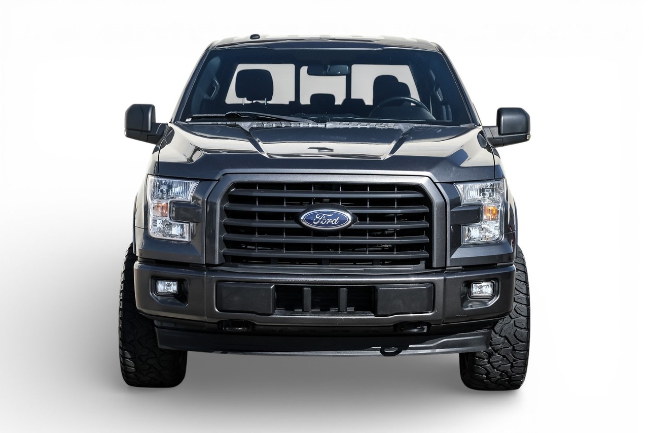 Ford F-150 Vehicle Main Gallery Image 05