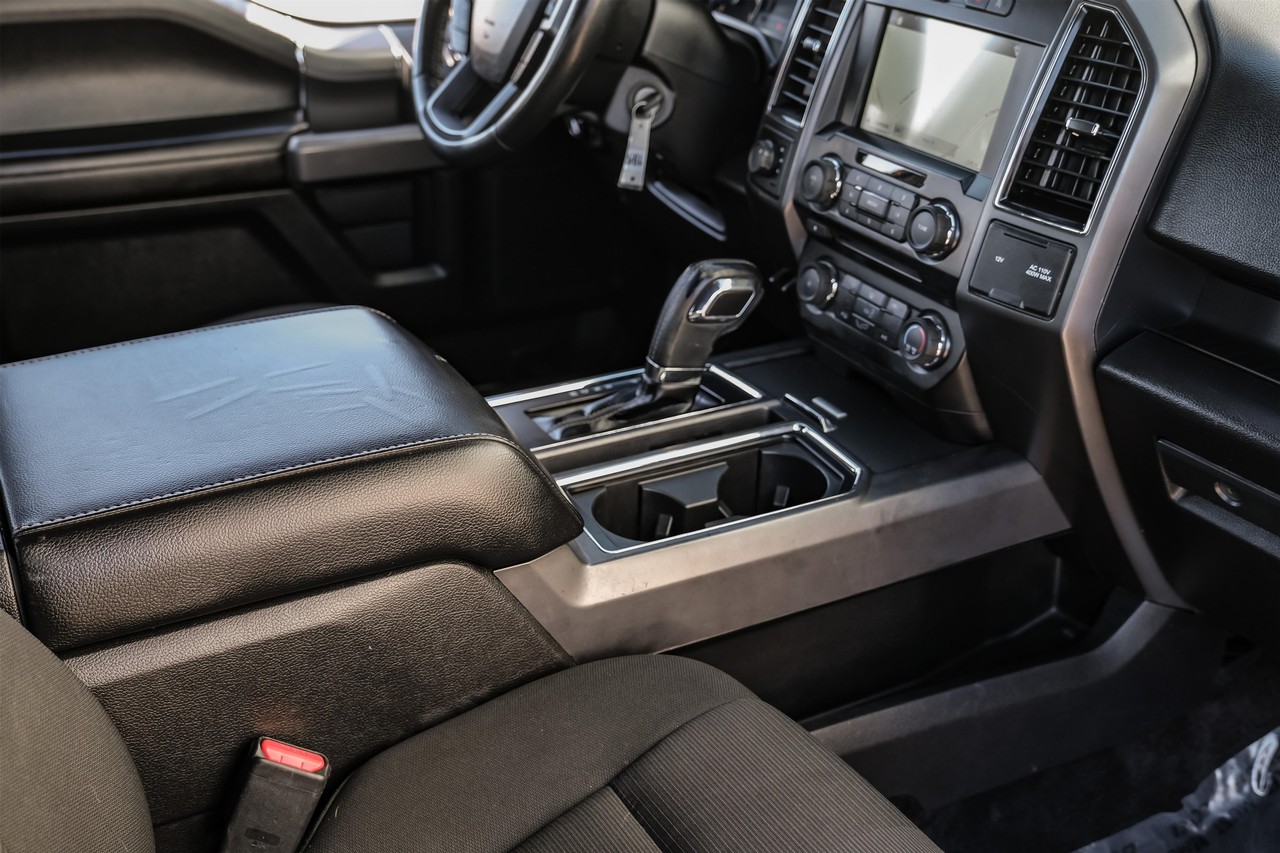 Ford F-150 Vehicle Main Gallery Image 22