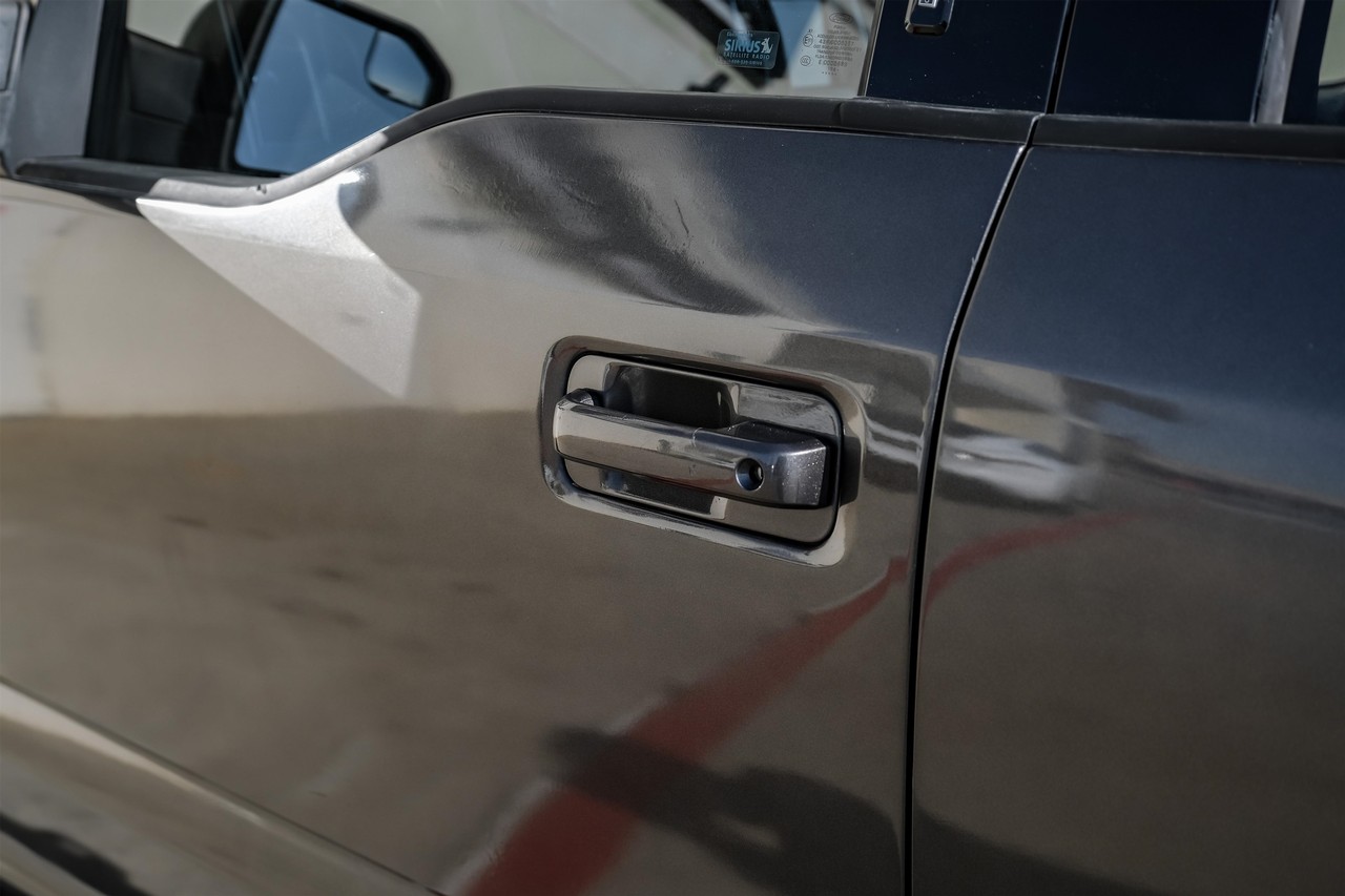 Ford F-150 Vehicle Main Gallery Image 37