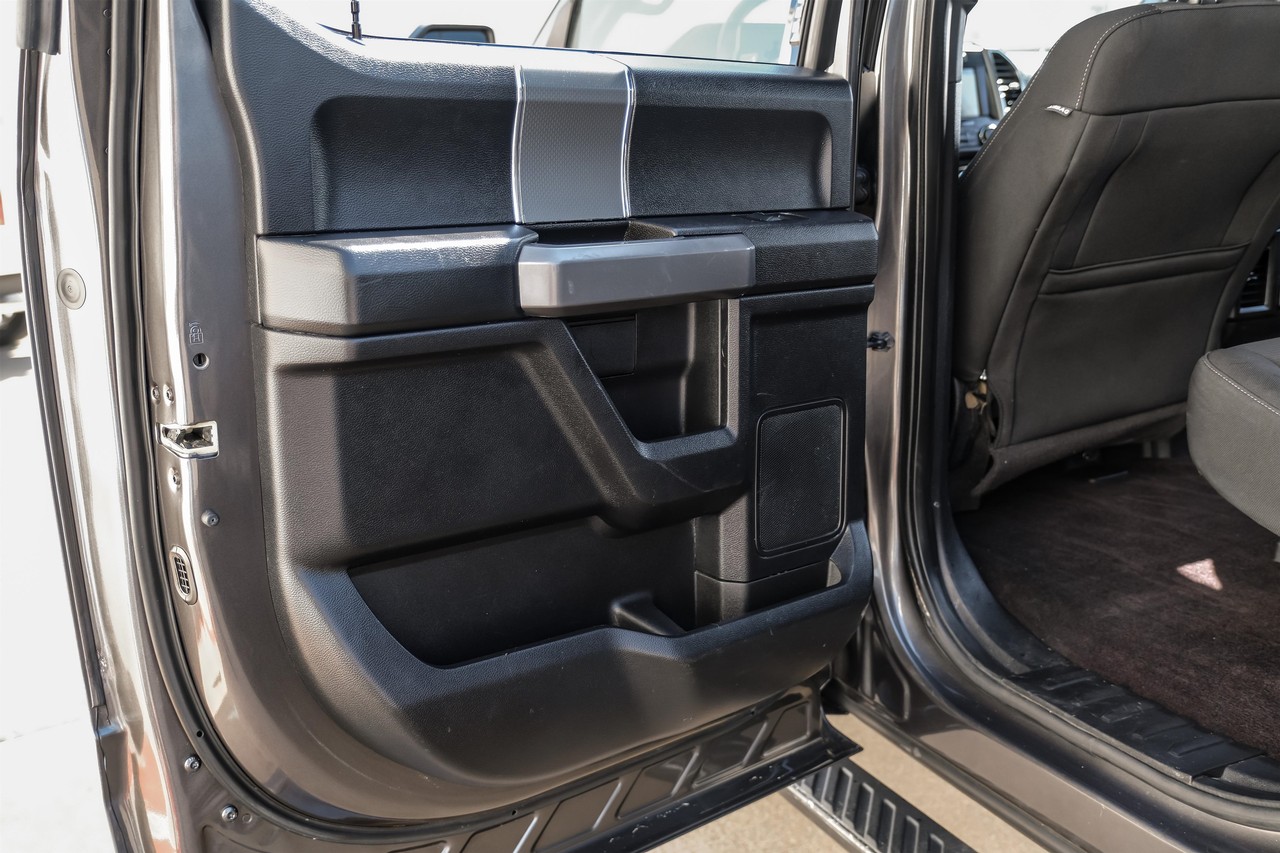 Ford F-150 Vehicle Main Gallery Image 42