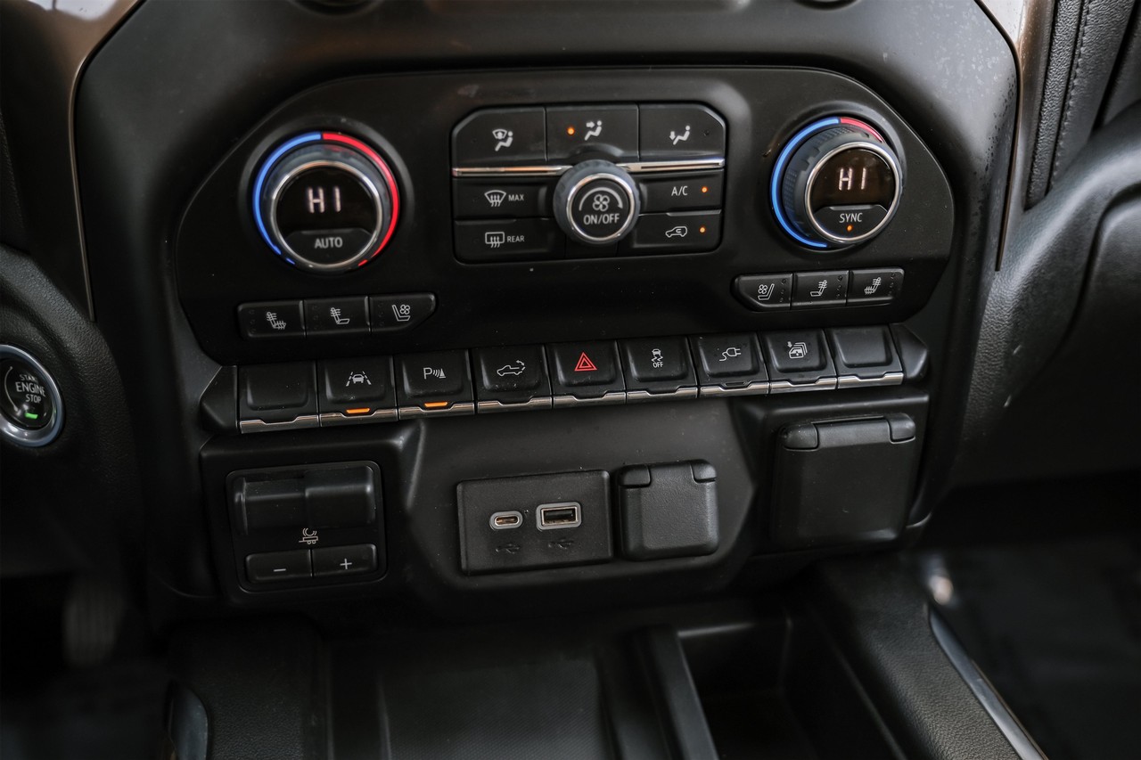 Chevrolet Silverado 1500 LTD Vehicle Main Gallery Image 25