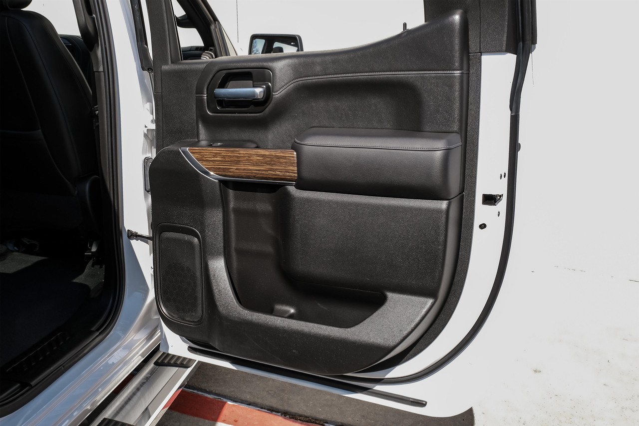 Chevrolet Silverado 1500 LTD Vehicle Main Gallery Image 44