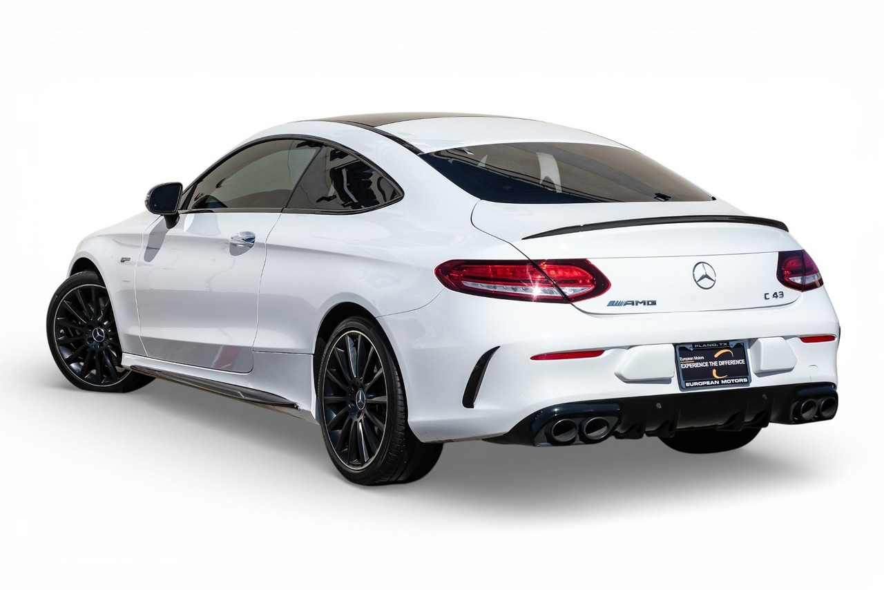 Mercedes-Benz C 43 AMG Vehicle Main Gallery Image 09