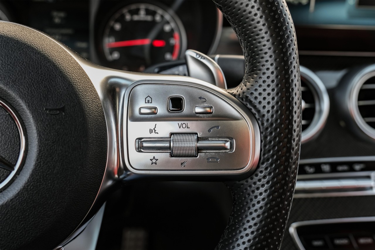 Mercedes-Benz C 43 AMG Vehicle Main Gallery Image 15