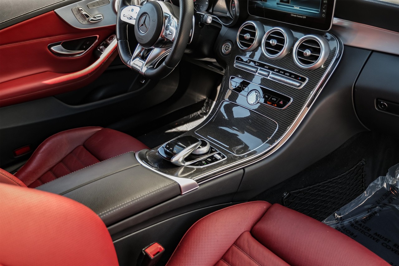 Mercedes-Benz C 43 AMG Vehicle Main Gallery Image 21