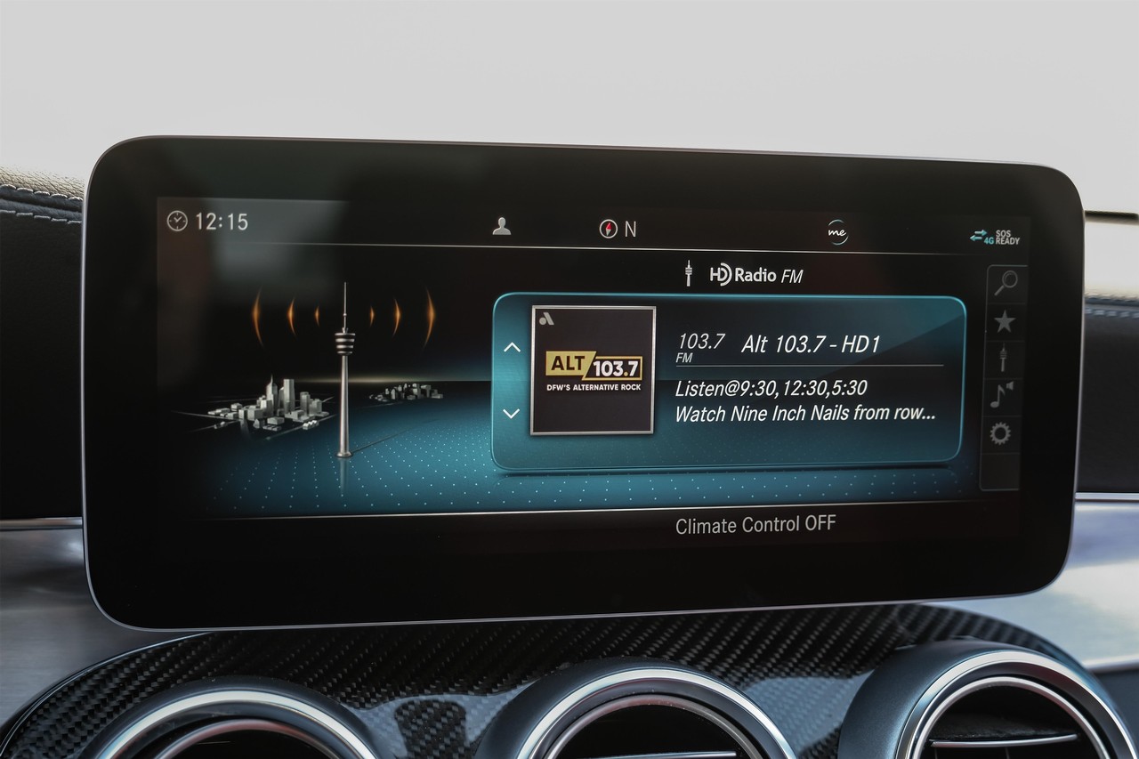 Mercedes-Benz C 43 AMG Vehicle Main Gallery Image 25