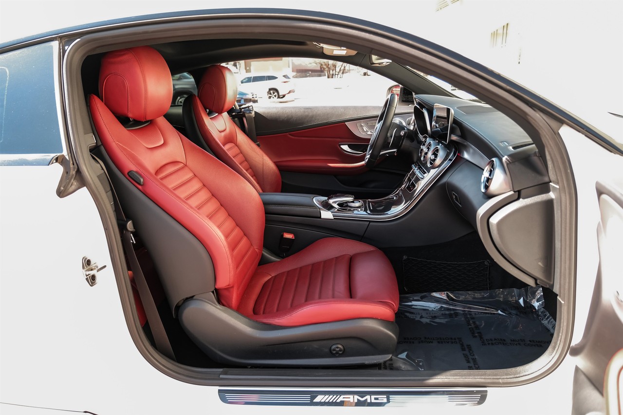 Mercedes-Benz C 43 AMG Vehicle Main Gallery Image 30