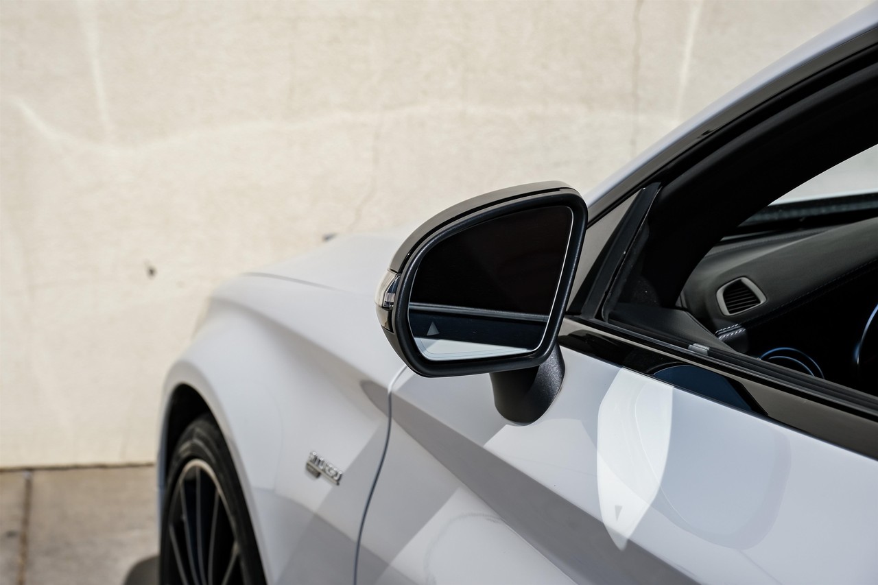 Mercedes-Benz C 43 AMG Vehicle Main Gallery Image 33