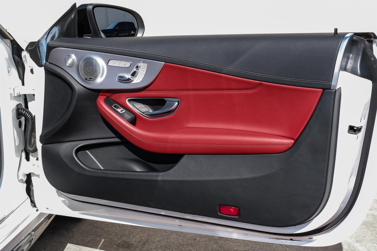 Mercedes-Benz C 43 AMG Vehicle Main Gallery Image 37