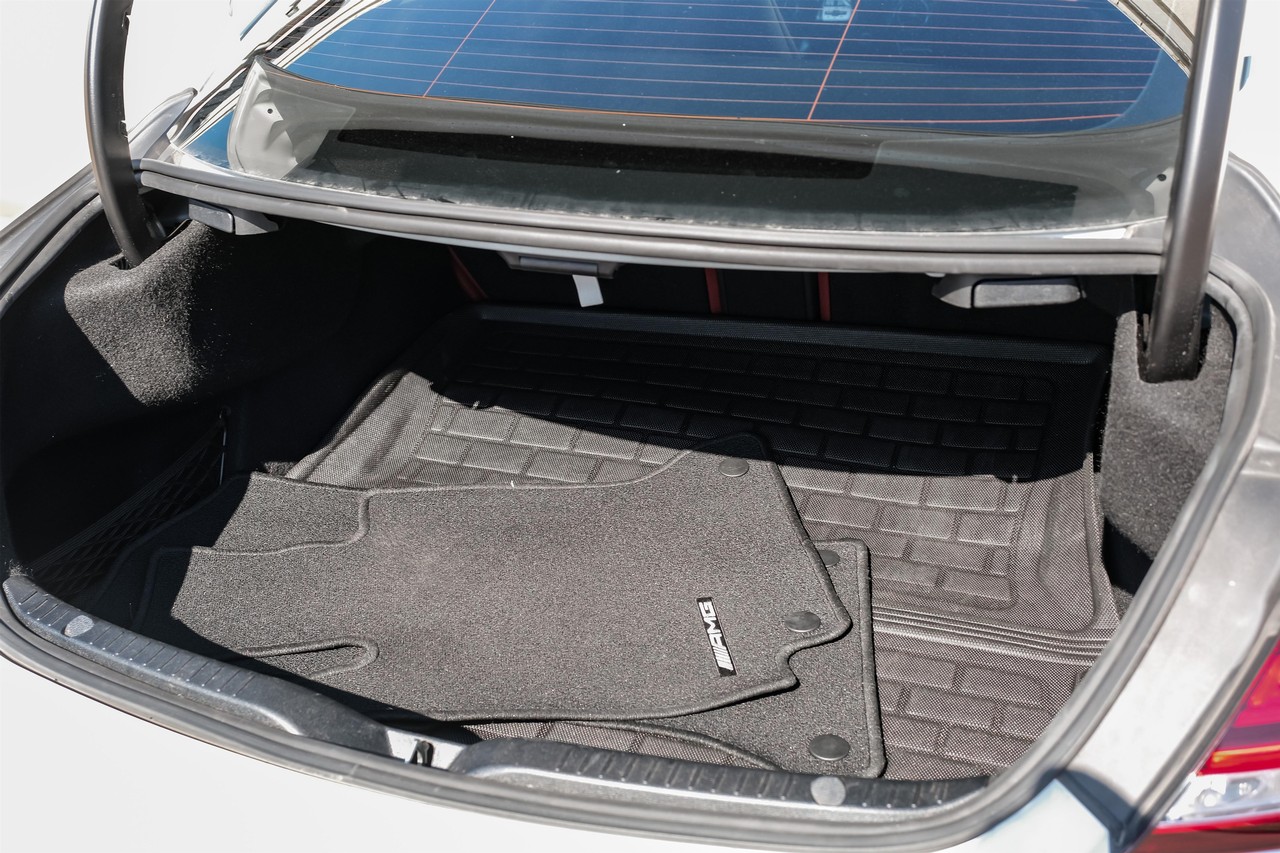 Mercedes-Benz C 43 AMG Vehicle Main Gallery Image 44