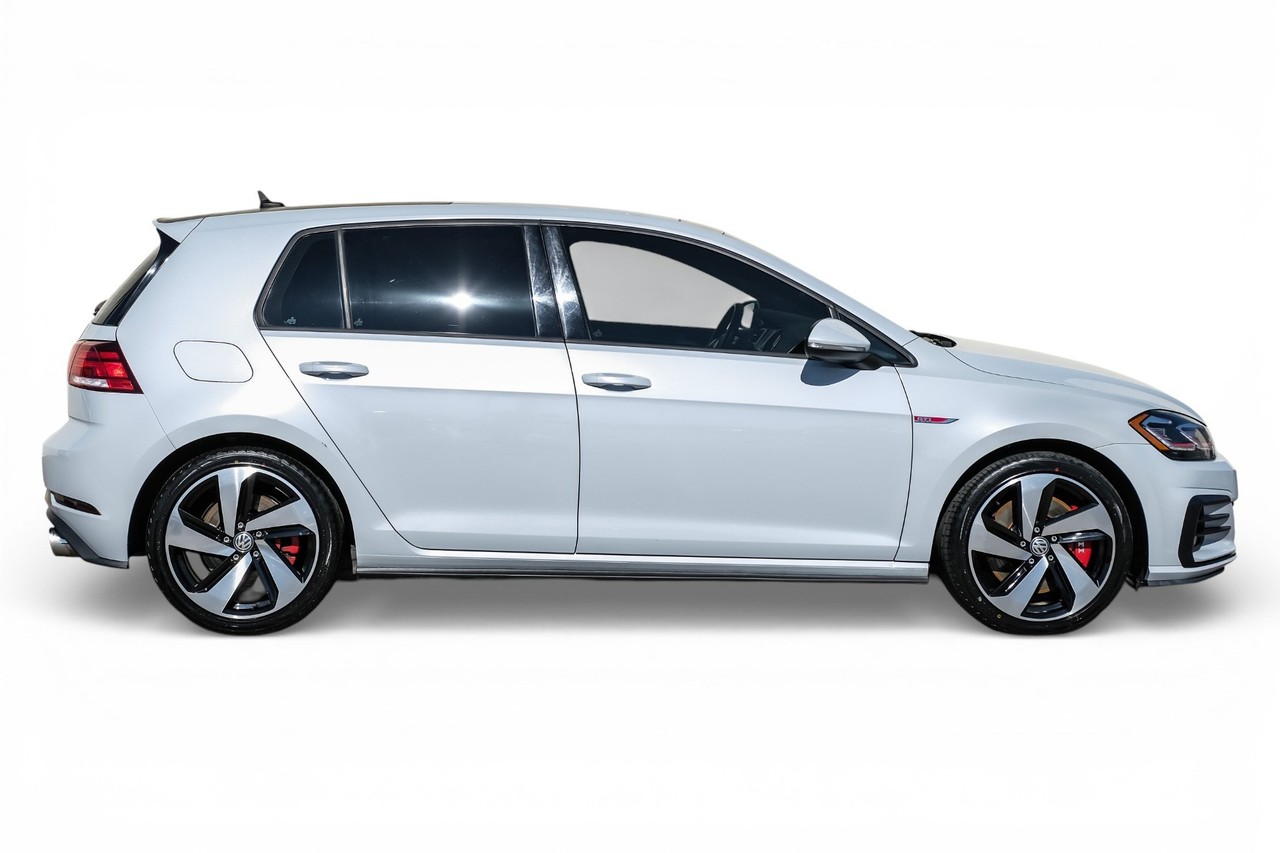 Volkswagen Golf GTI Vehicle Main Gallery Image 08