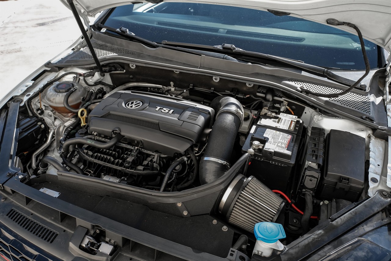 Volkswagen Golf GTI Vehicle Main Gallery Image 47