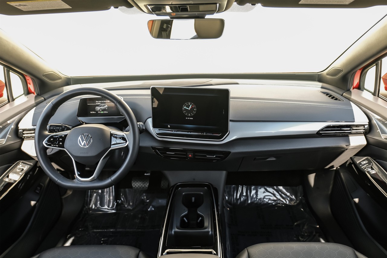 Volkswagen ID.4 Vehicle Main Gallery Image 14