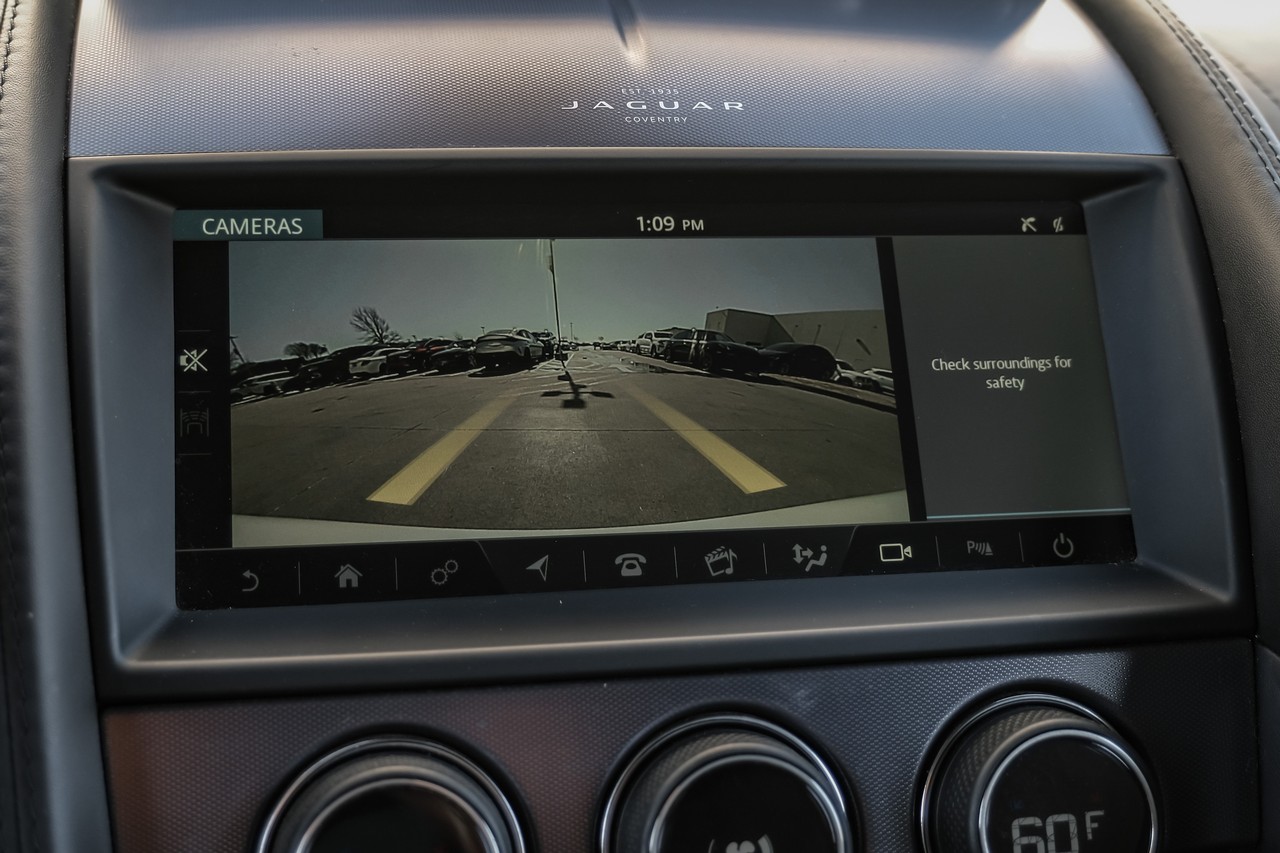 Jaguar F-Type Vehicle Main Gallery Image 21