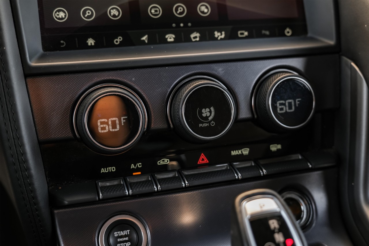 Jaguar F-Type Vehicle Main Gallery Image 25