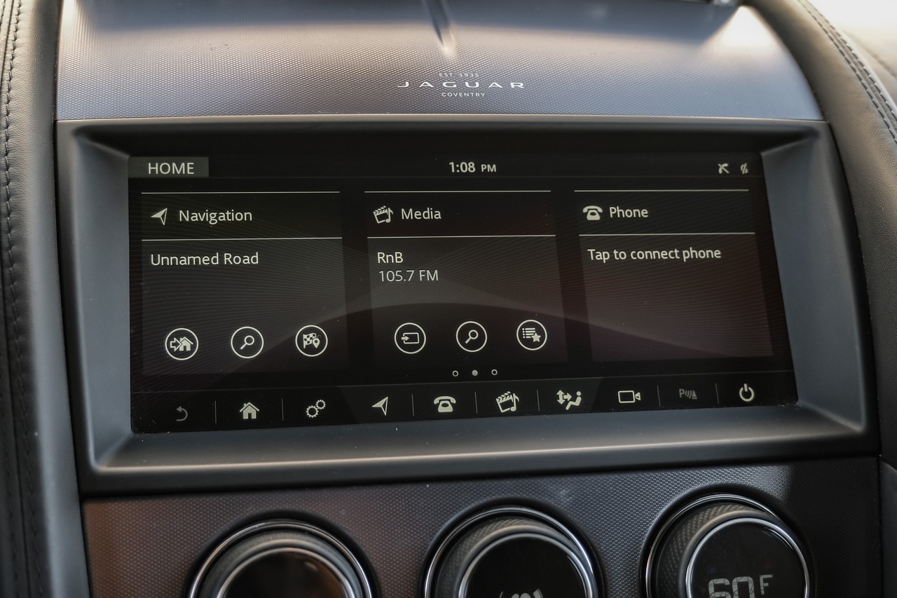 Jaguar F-Type Vehicle Main Gallery Image 26