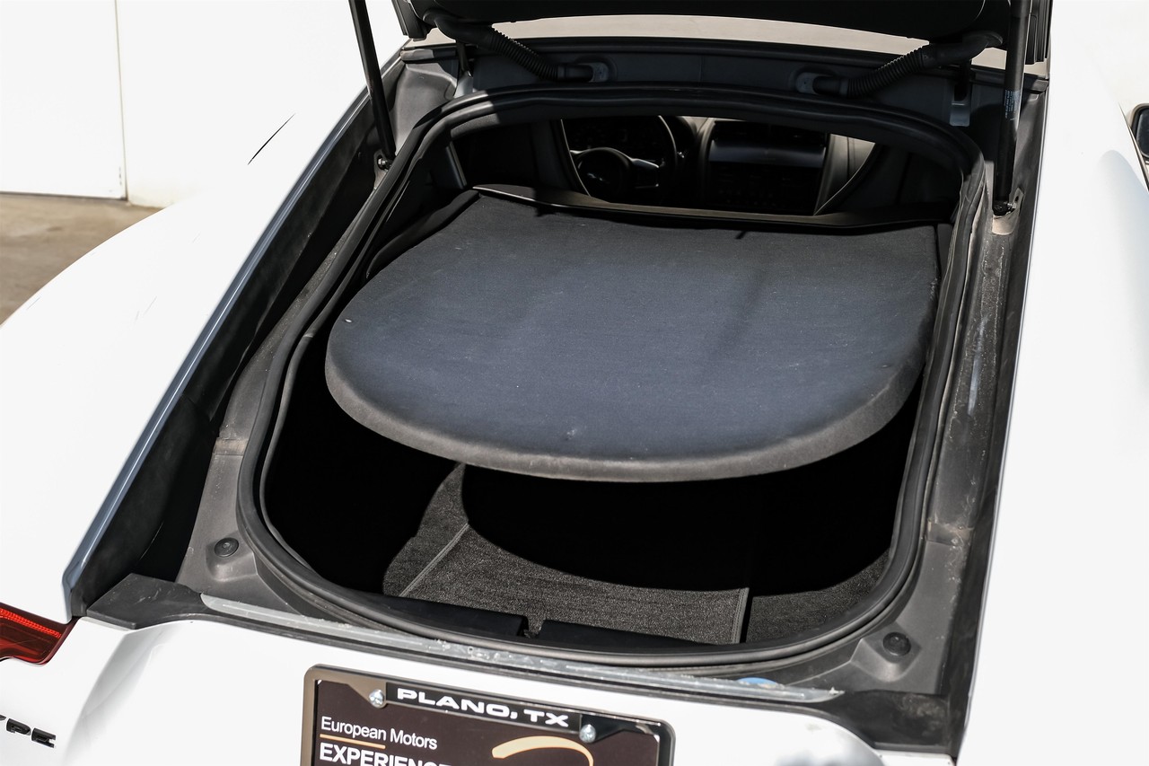 Jaguar F-Type Vehicle Main Gallery Image 46