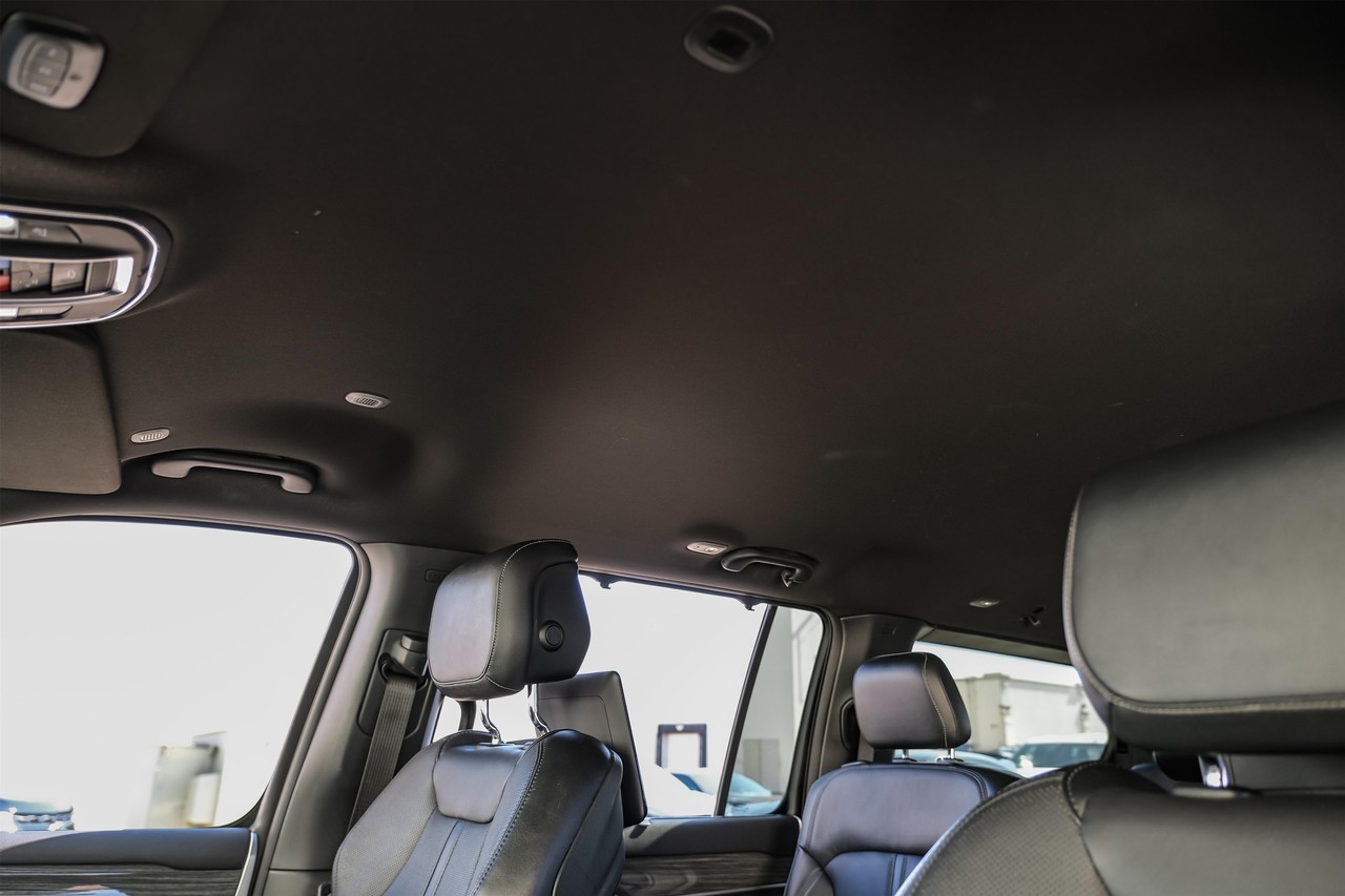 Jeep Wagoneer Vehicle Main Gallery Image 31