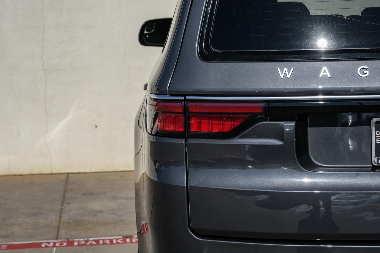 Jeep Wagoneer Vehicle Main Gallery Image 51