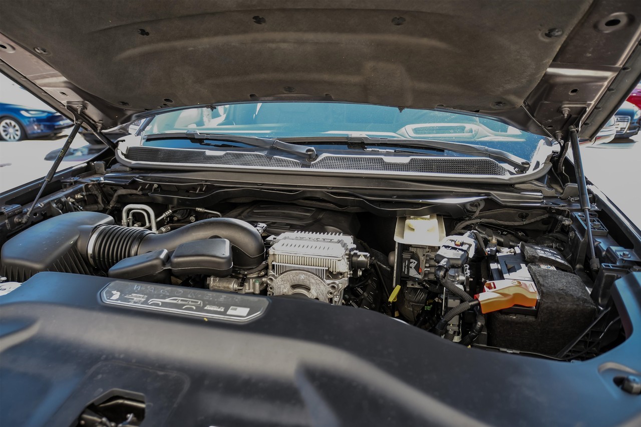 Jeep Wagoneer Vehicle Main Gallery Image 52