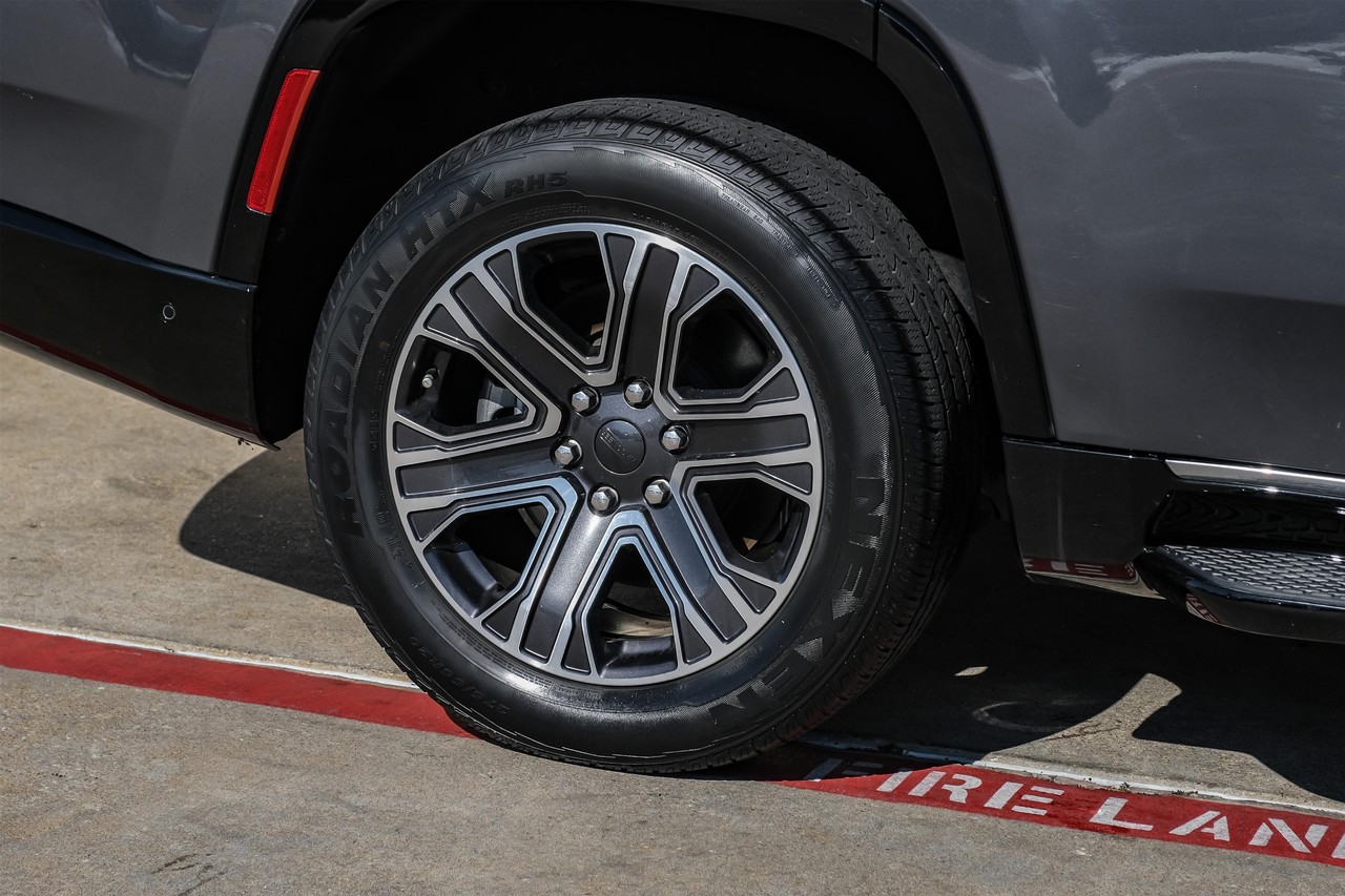 Jeep Wagoneer Vehicle Main Gallery Image 58