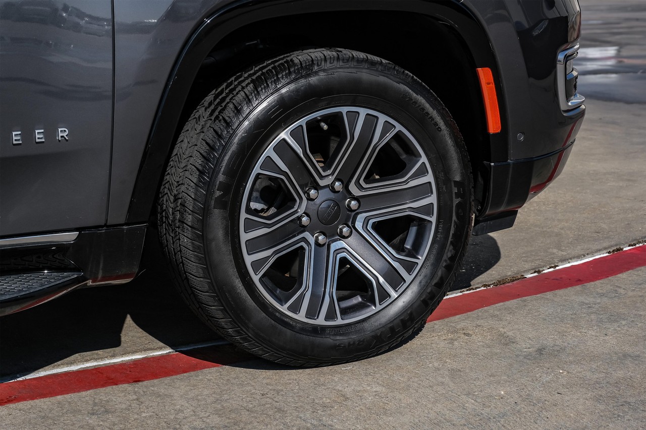 Jeep Wagoneer Vehicle Main Gallery Image 59