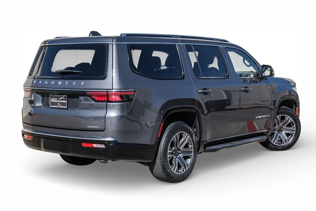 Jeep Wagoneer Vehicle Main Gallery Image 08