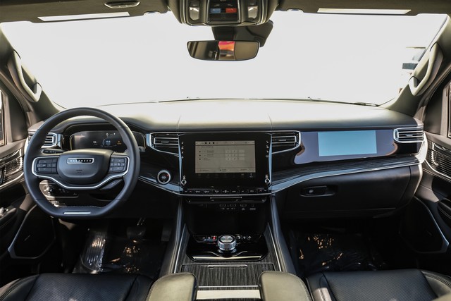 Jeep Wagoneer Vehicle Main Gallery Image 14