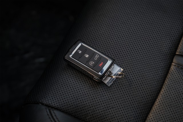 Jeep Wagoneer Vehicle Main Gallery Image 62