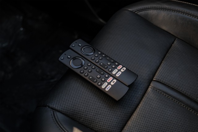 Jeep Wagoneer Vehicle Main Gallery Image 63