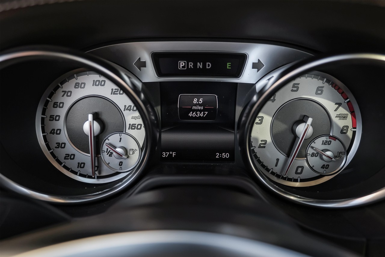 Mercedes-Benz SL 400 Vehicle Main Gallery Image 18