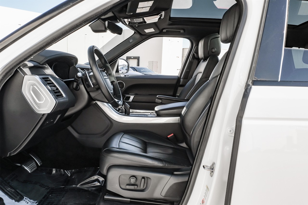 Land Rover Range Rover Sport Vehicle Main Gallery Image 04