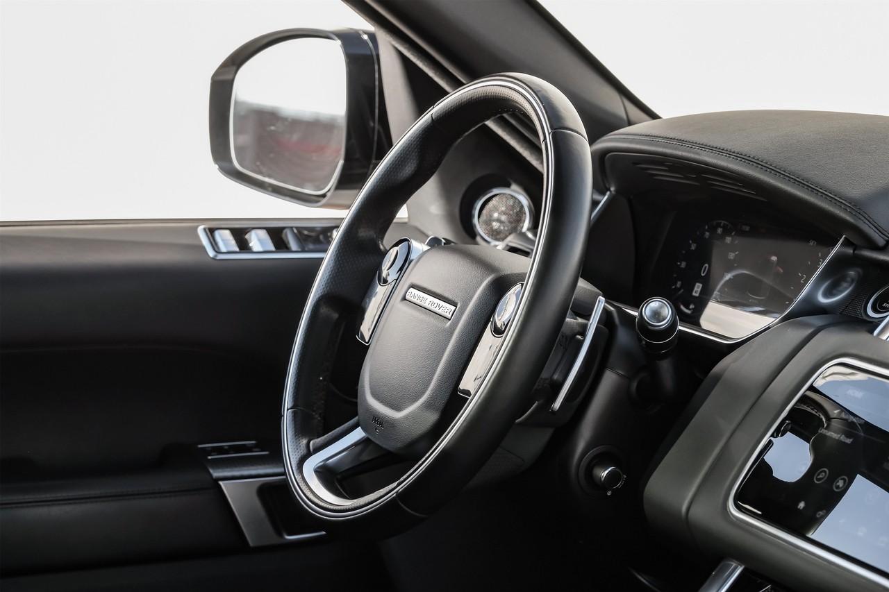 Land Rover Range Rover Sport Vehicle Main Gallery Image 14