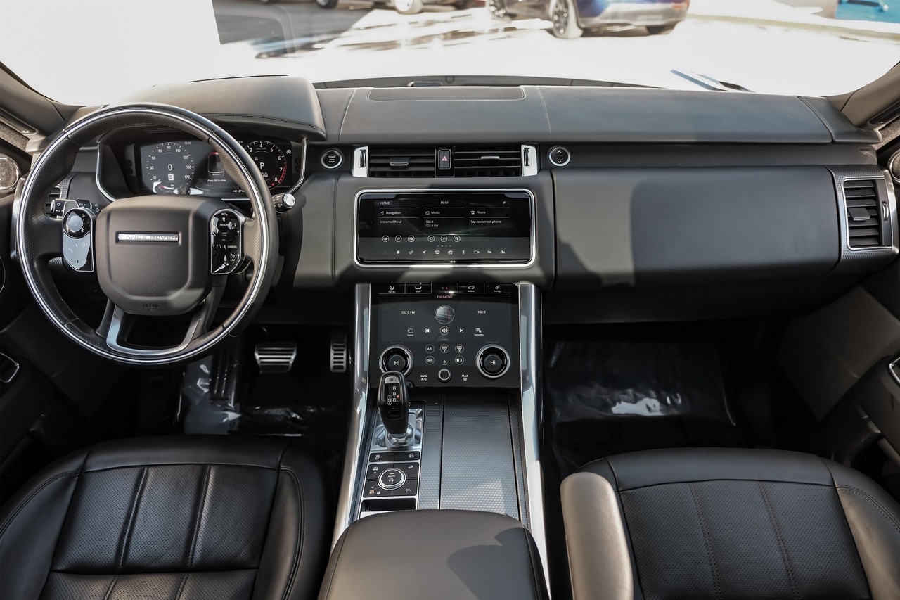 Land Rover Range Rover Sport Vehicle Main Gallery Image 15