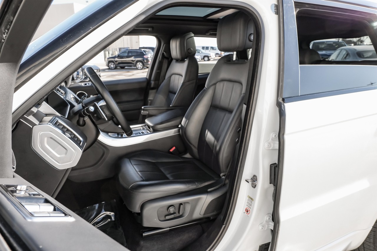 Land Rover Range Rover Sport Vehicle Main Gallery Image 29