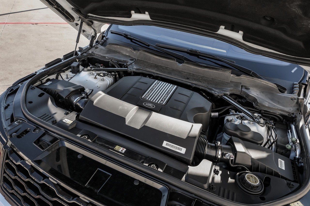 Land Rover Range Rover Sport Vehicle Main Gallery Image 47