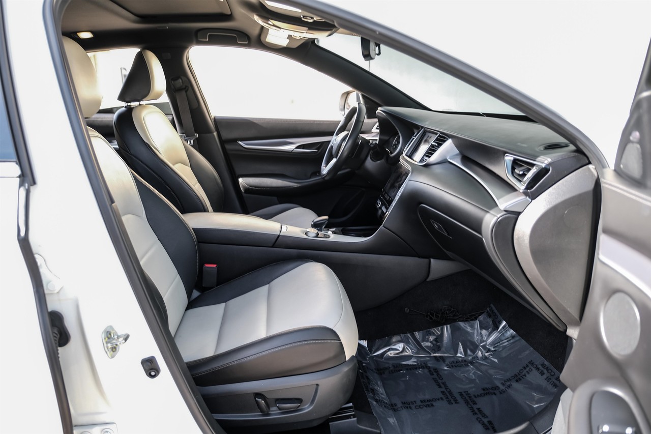 INFINITI QX55 Vehicle Main Gallery Image 33