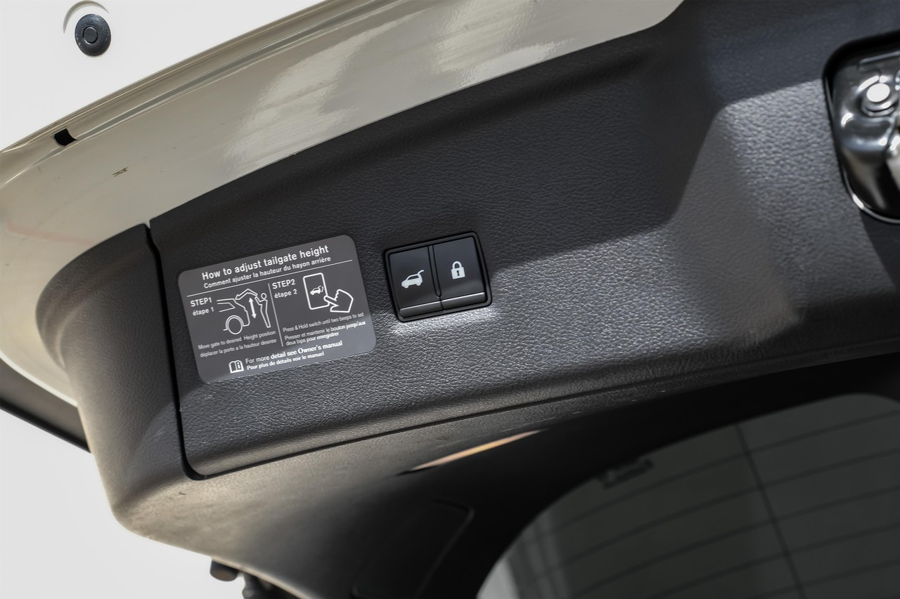 INFINITI QX55 Vehicle Main Gallery Image 51