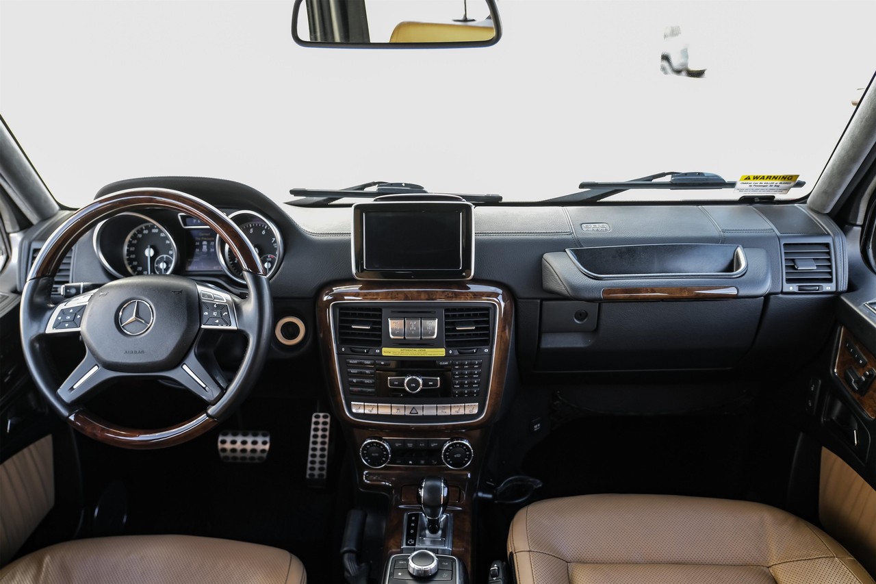 Mercedes-Benz G 550 Vehicle Main Gallery Image 14