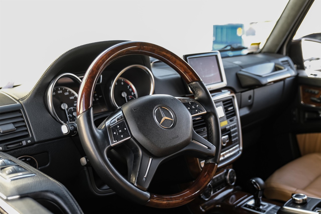 Mercedes-Benz G 550 Vehicle Main Gallery Image 15